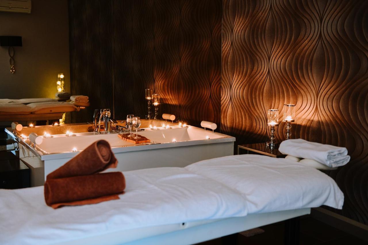 Aroma Stone Hotel Spa Сыкув Экстерьер фото